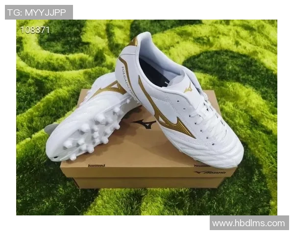 美津浓足球鞋助力明星球员展现精彩瞬间的背后故事