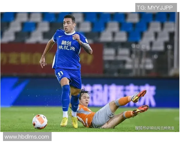 重庆篮球队以67分领跑选拔赛积分榜展现强劲实力